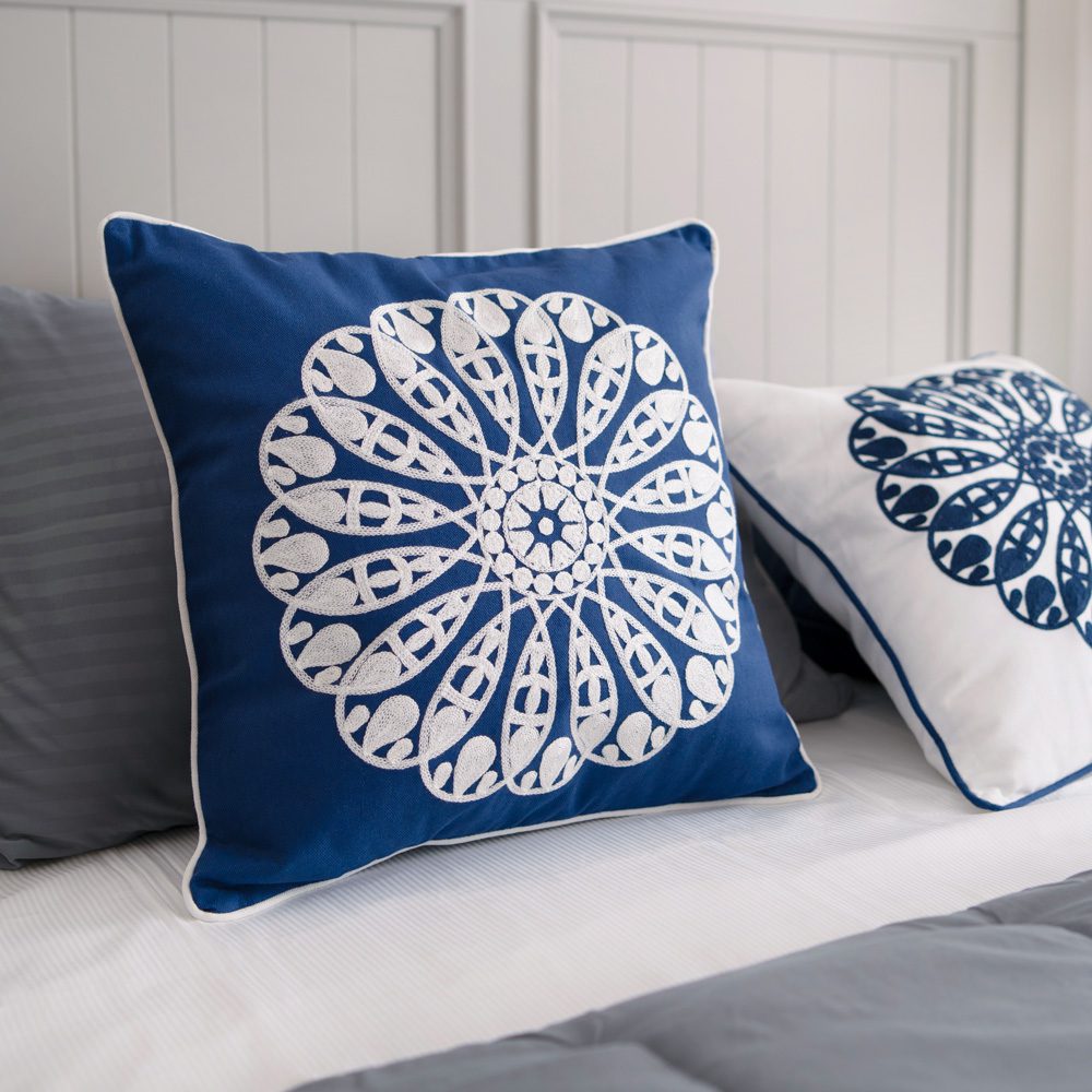 Cushion - Image 7