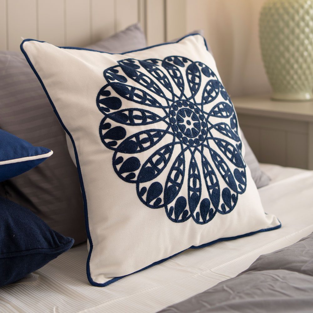 Cushion - Image 7