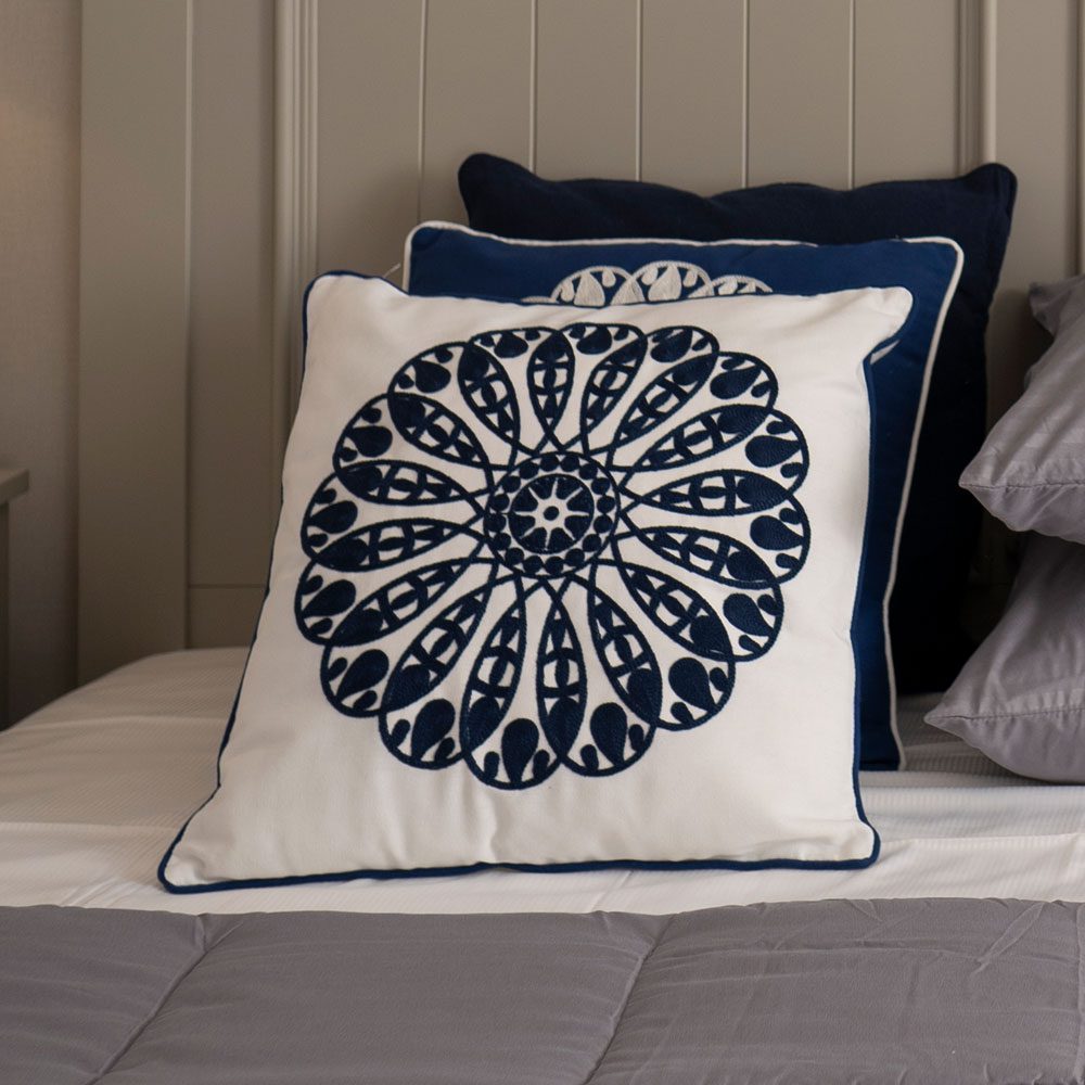 Cushion - Image 8