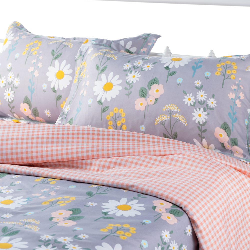 Bedding Set (4 Piece) - Image 3