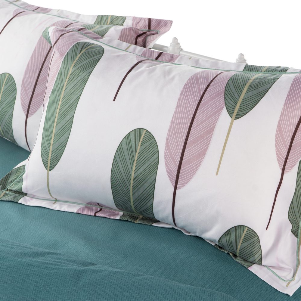 Bedding Set (4 Piece) - Image 2