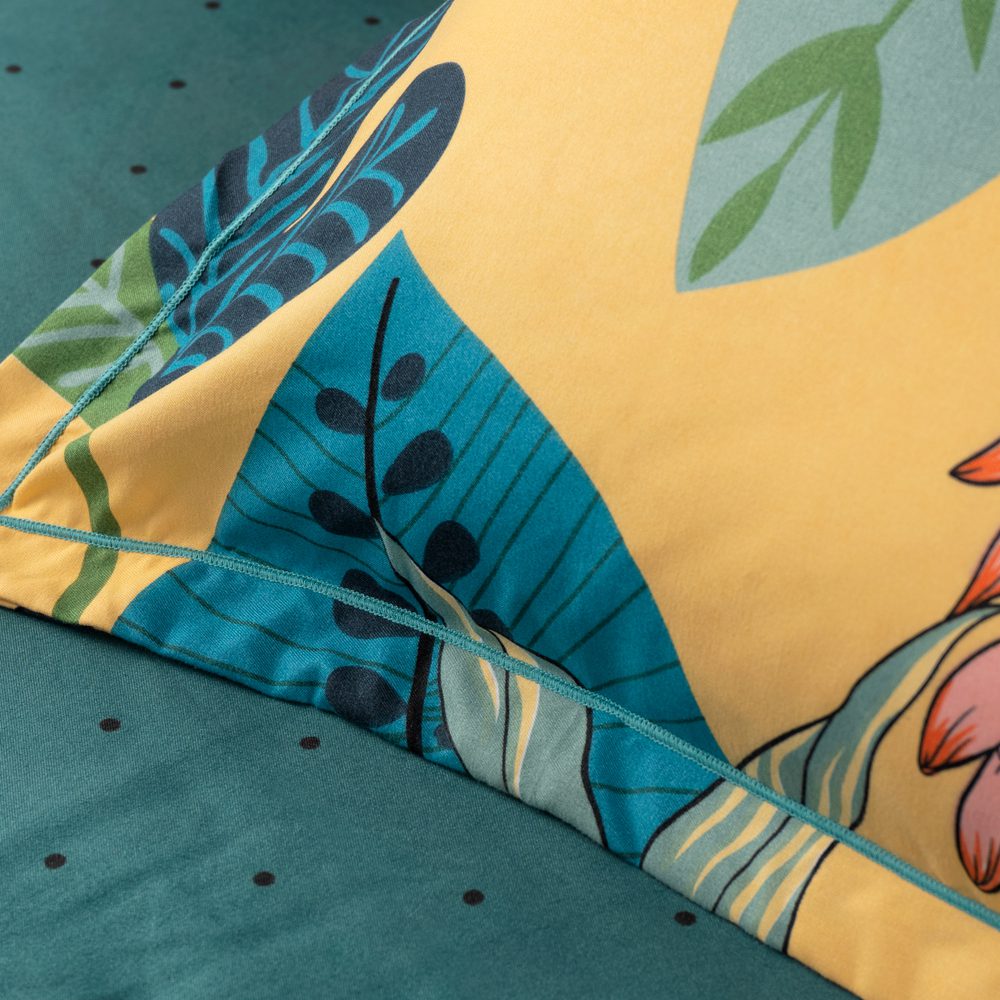 Bedding Set (4 Piece) - Image 5