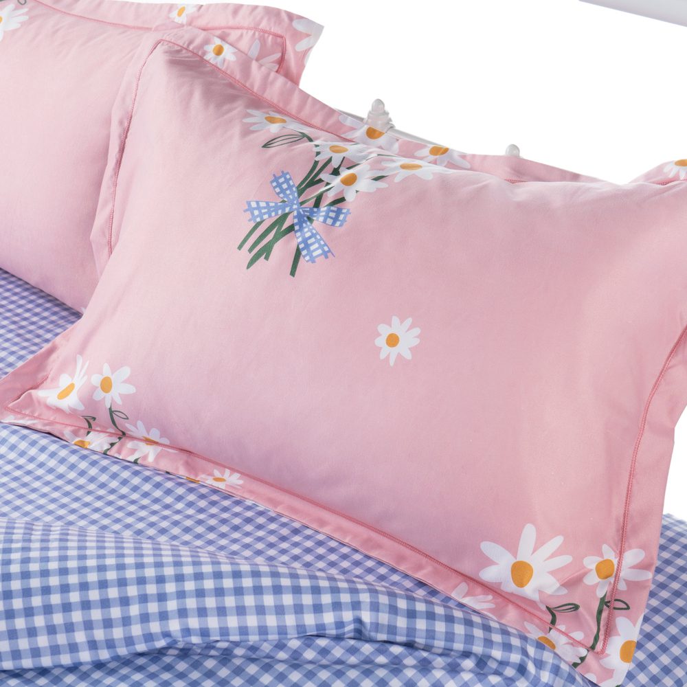 Bedding Set (4 Piece) - Image 2