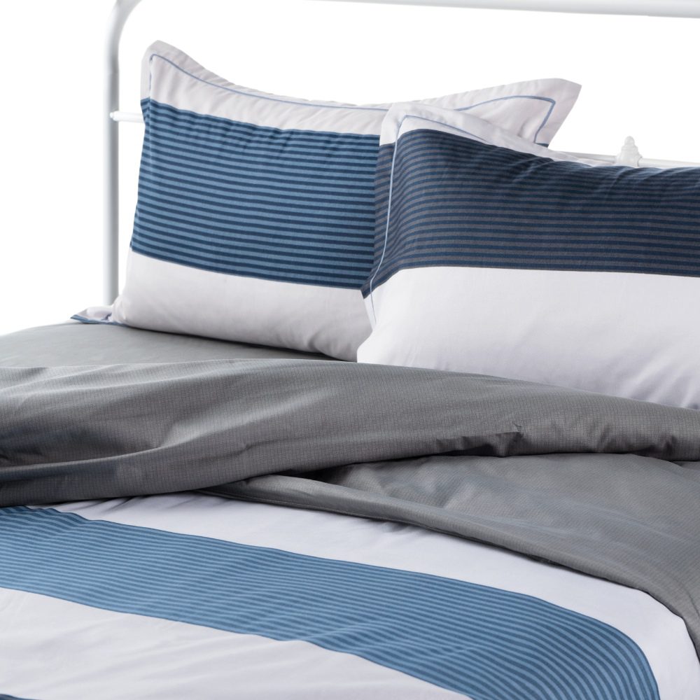 Bedding Set (4 Piece) - Image 3