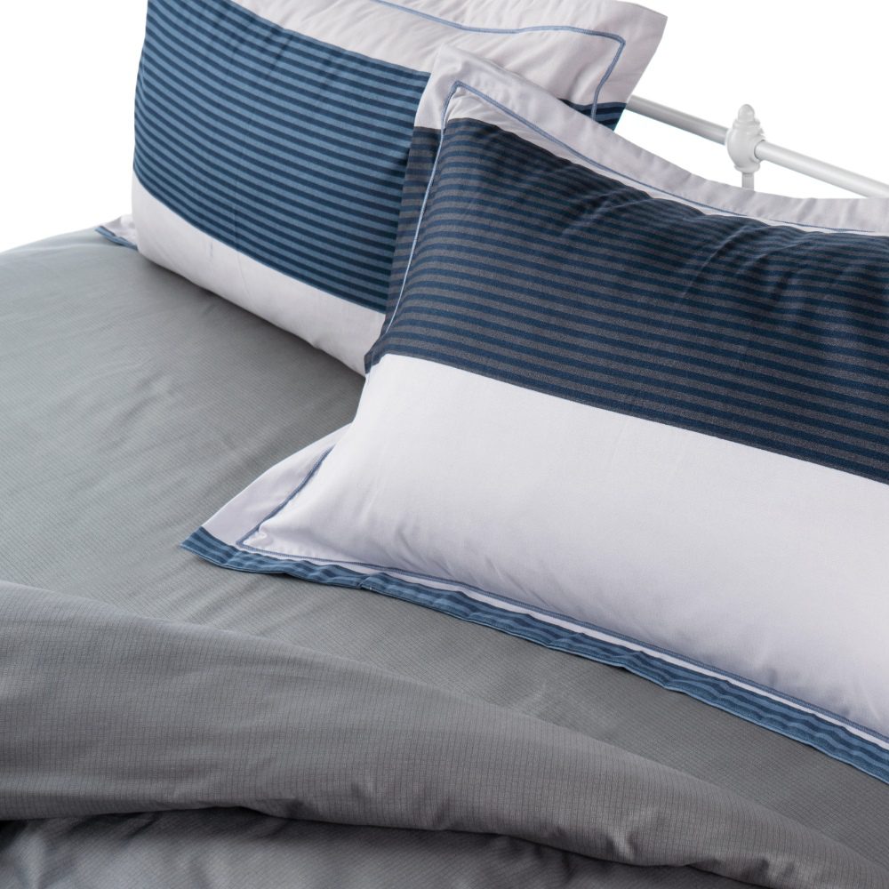 Bedding Set (4 Piece) - Image 2