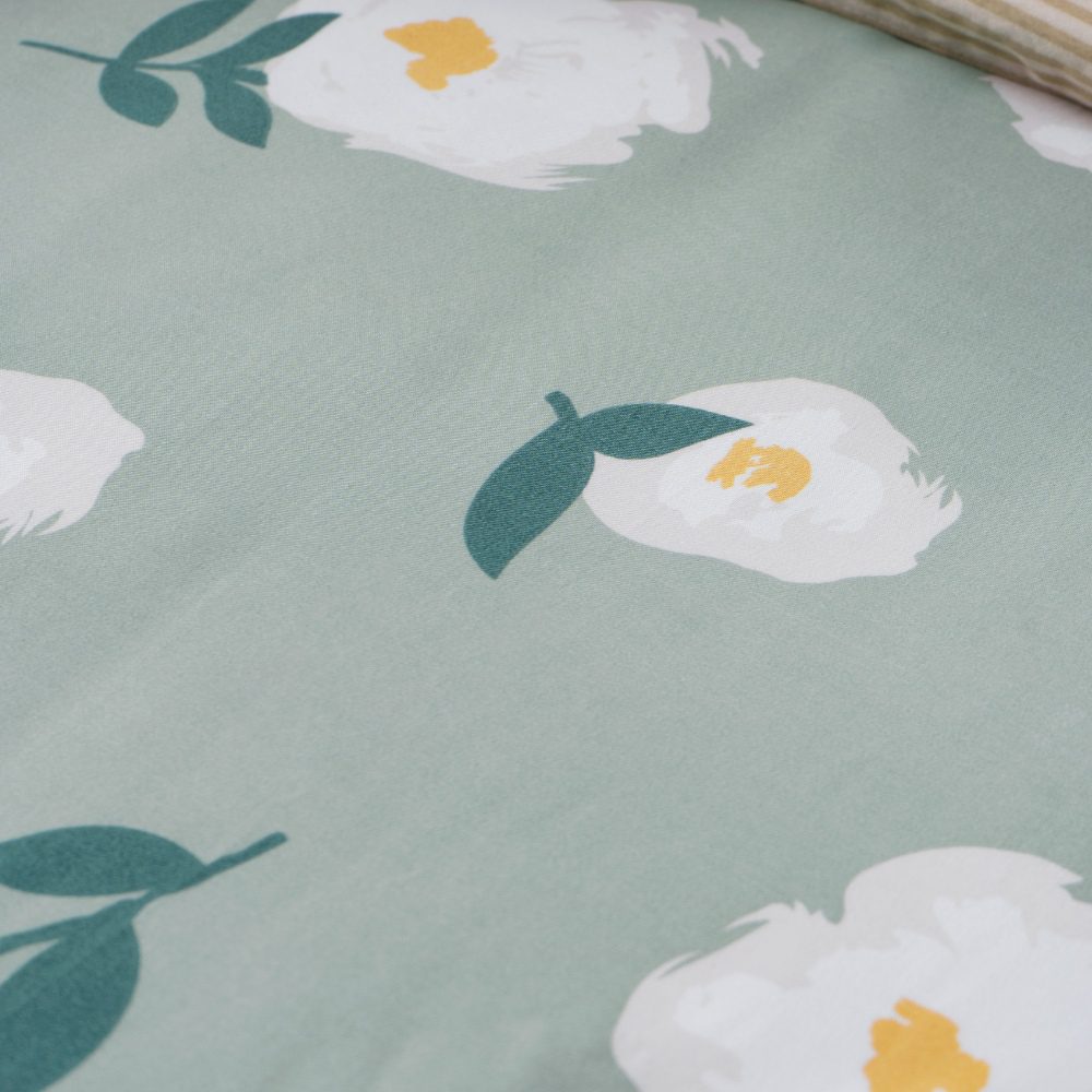 Bedding Set (4 Piece) - Image 4