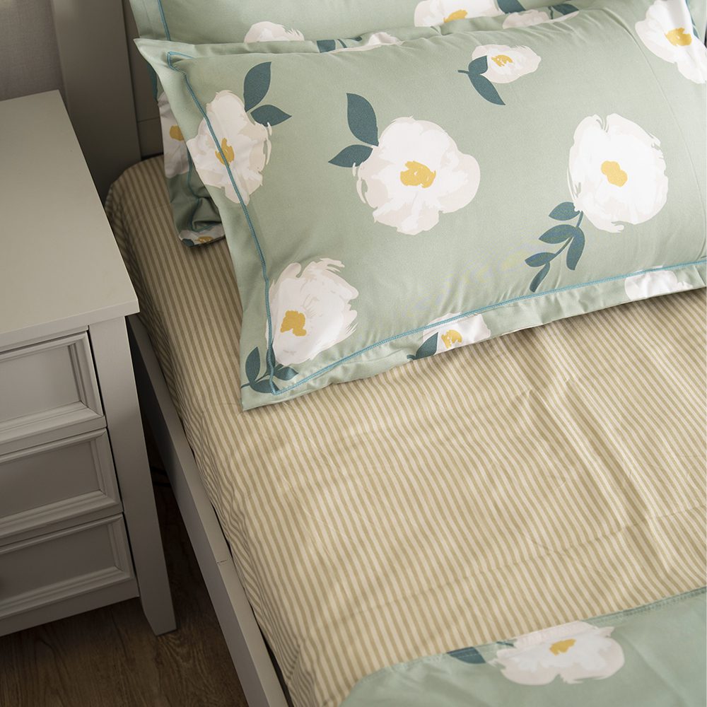Bedding Set (4 Piece) - Image 6