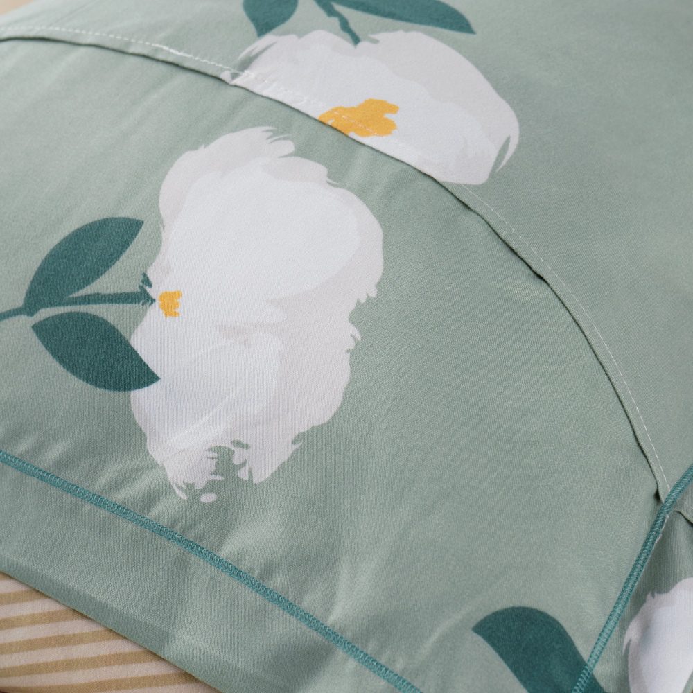 Bedding Set (4 Piece) - Image 8