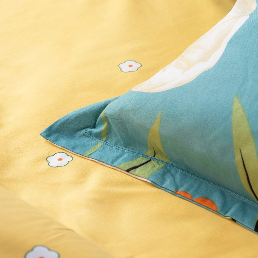 Bedding Set (4 Piece) - Image 5