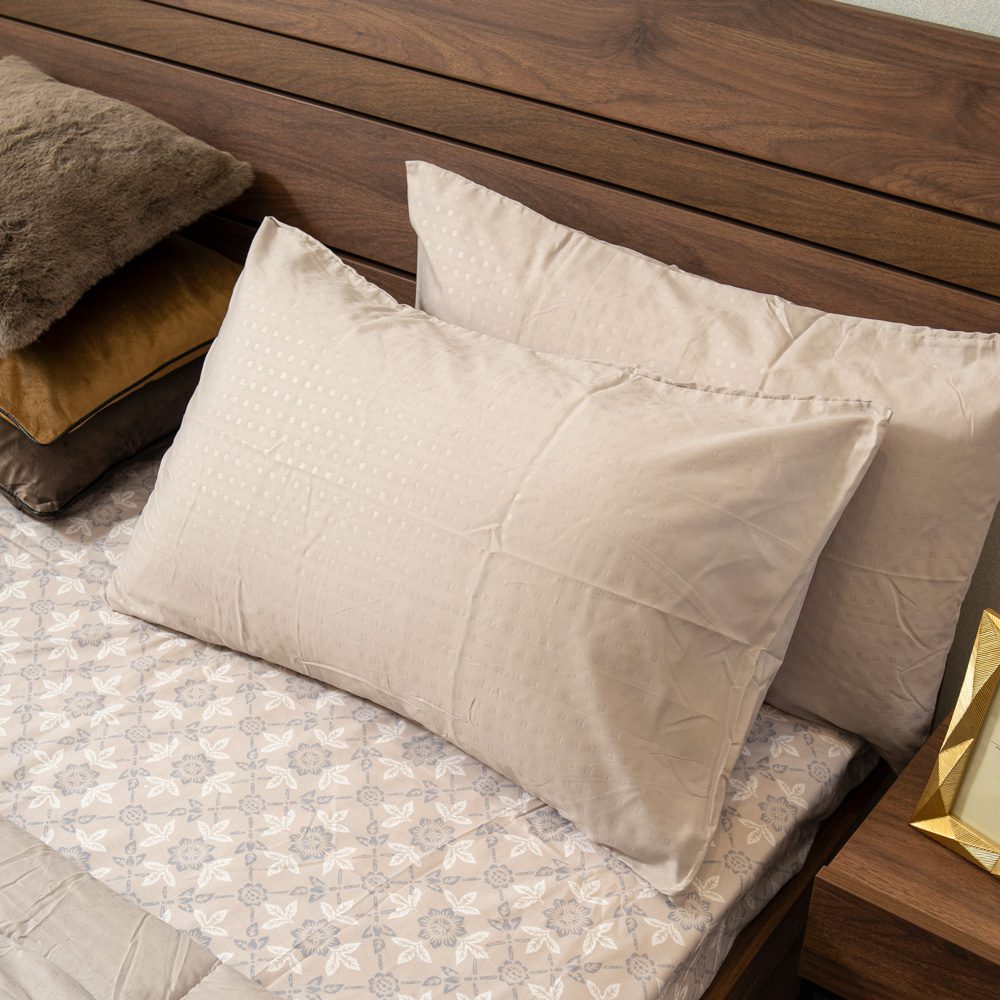 Tanya Comforter Set (3 Piece) - Image 25