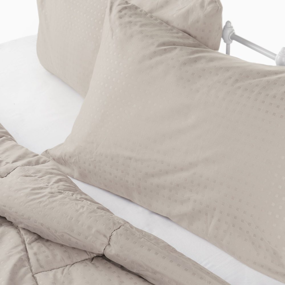 Tanya Comforter Set (3 Piece) - Image 10