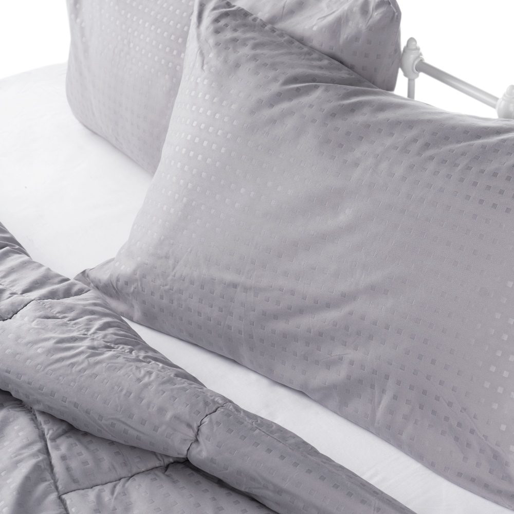 Tanya Comforter Set (3 Piece) - Image 4