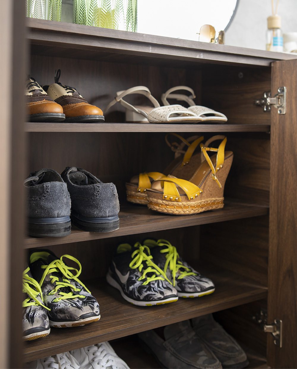 Mocha Lux Shoe Cabinet - Image 9