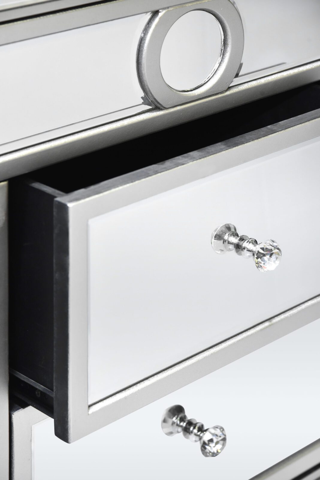 Jovita Cabinet (3 Drawers 2 Doors) - Image 4