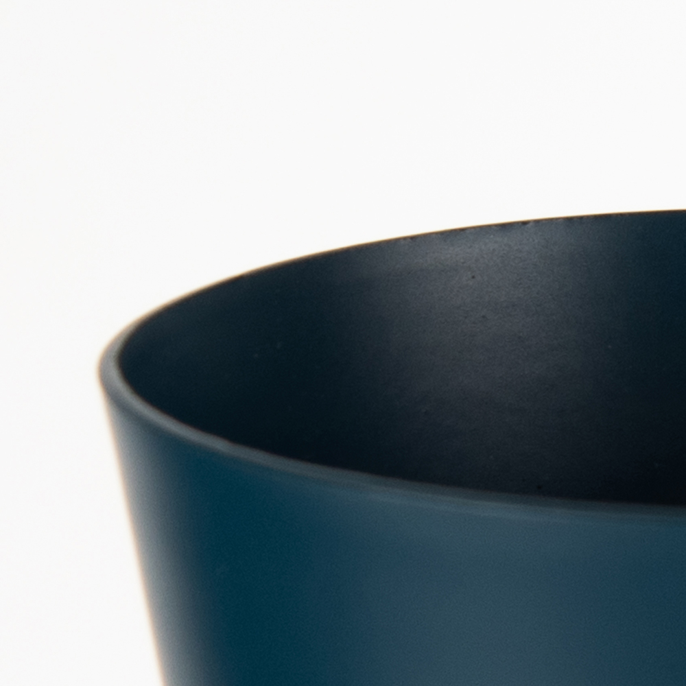 Metal Vase (H22cm) - Image 4