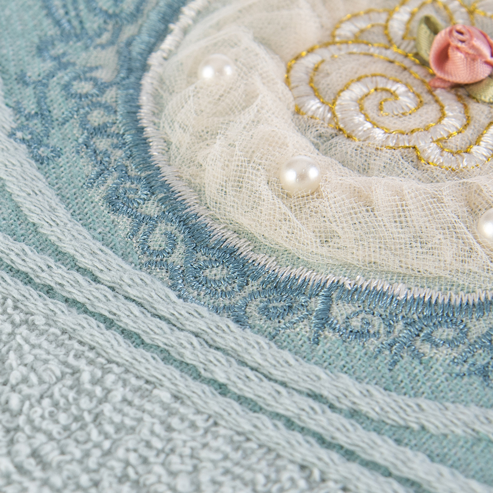 Cotton Bath Towel - Image 4