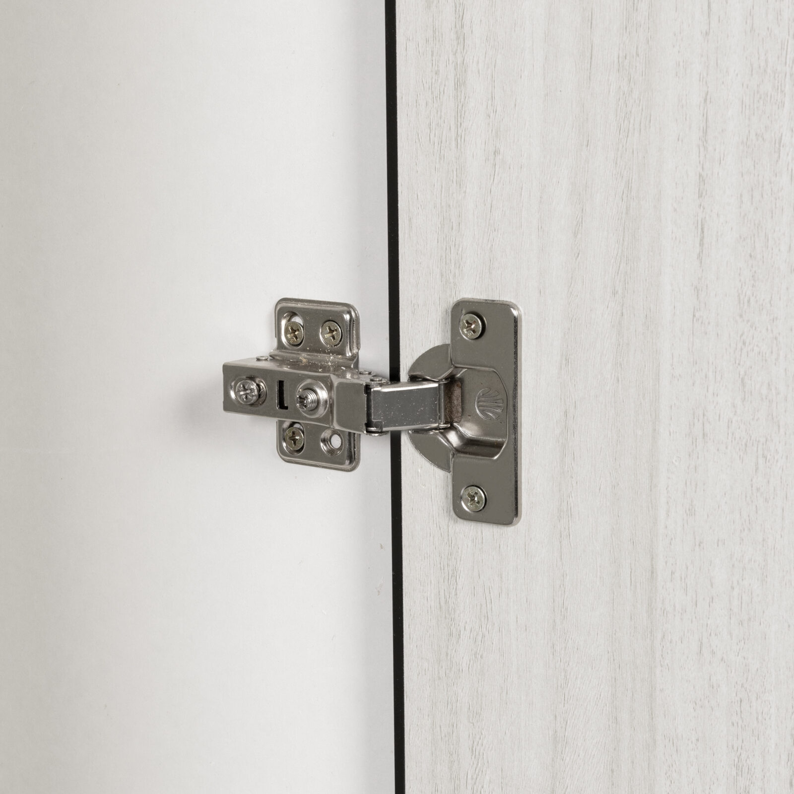 Wynlen Wardrobe (3 Doors) - Image 10