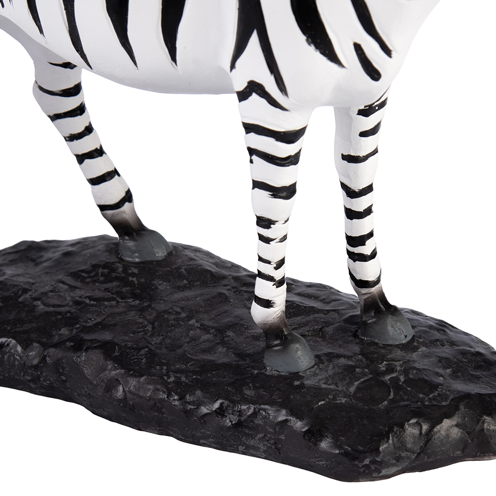 Resin Zebra (H30.5cm) - Image 6
