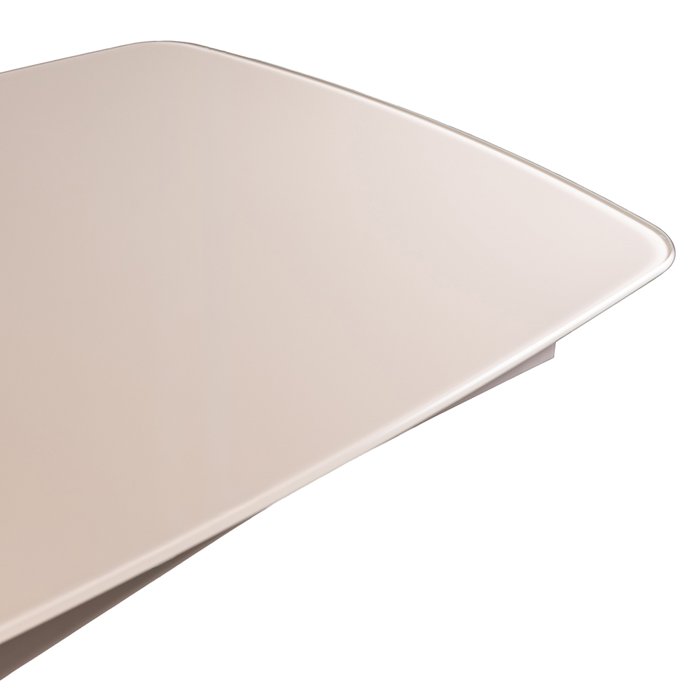 Yharna Dining Table - Image 4